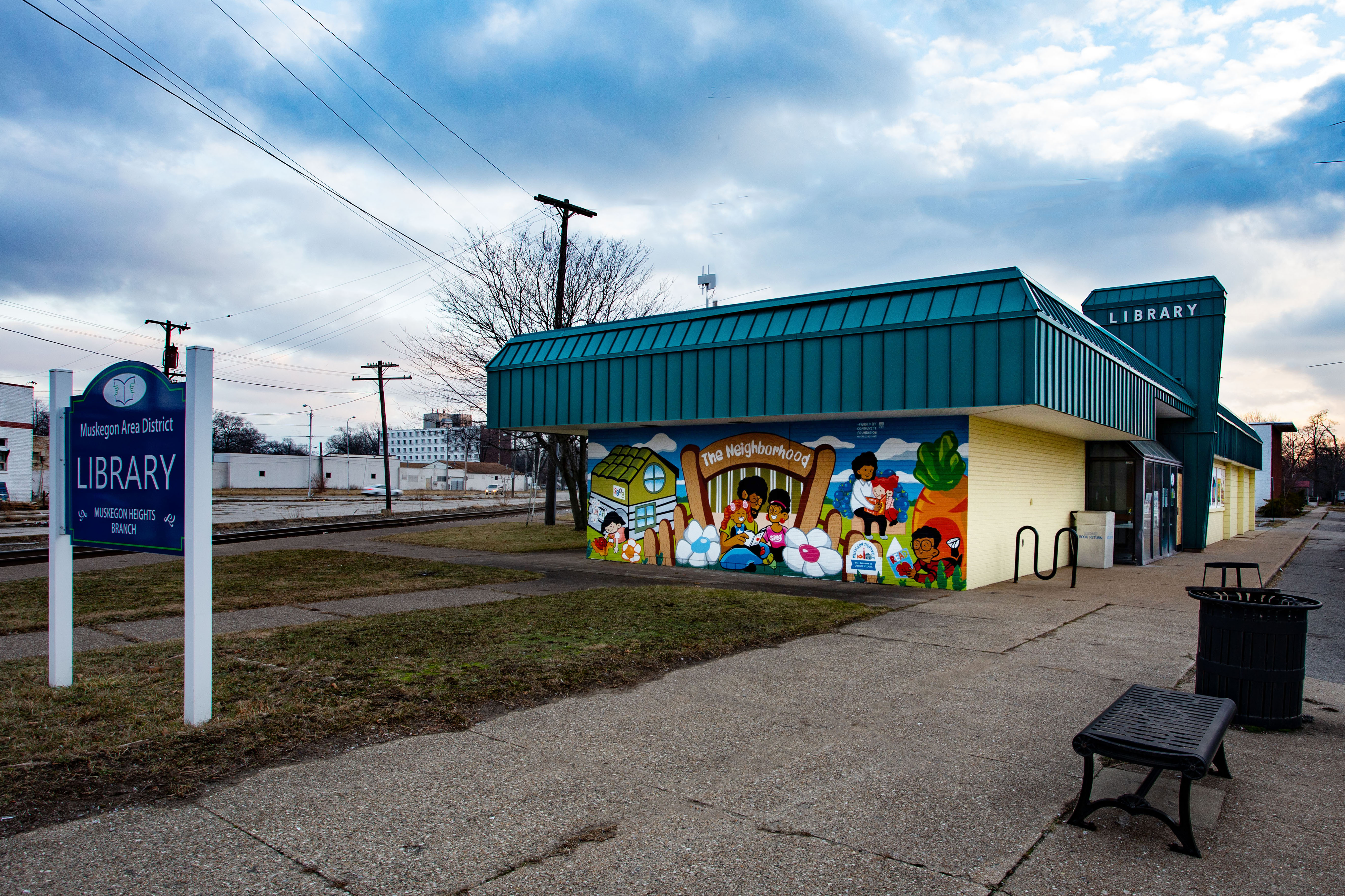 Muskegon Heights Branch exterior